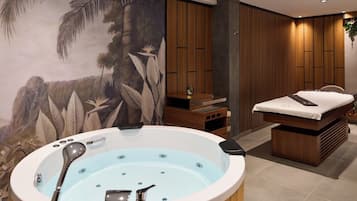 Couples treatment room(s), sauna, steam room, Turkish bath/hammam