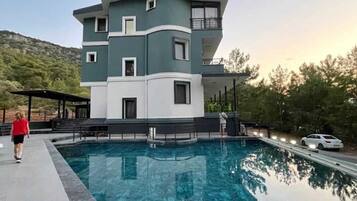 Family Condo, Mountain View | Pool | Seasonal outdoor pool