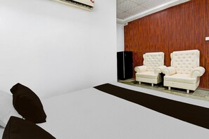 House - Deluxe Vrindavan Yojna Lucknow Khushboo Palace (Lucknow)