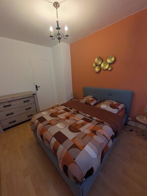 4 slaapkamers, internet, beddengoed