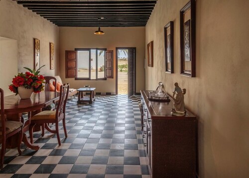 Charming renovated Dovecote, rural setting, private pool and garden, sleeps 4.