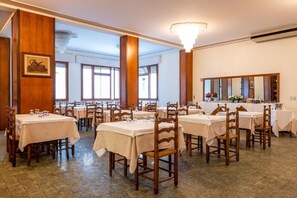 Dining - unity bank hotel terme padova RC12 (Abano Terme)