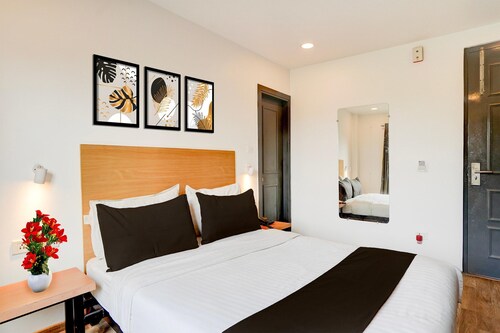 Super Deluxe Room Deva Lucknow