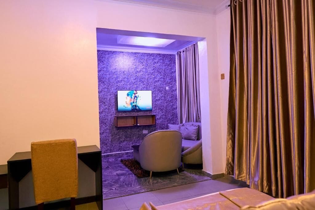 Standard Room, City View | Interior