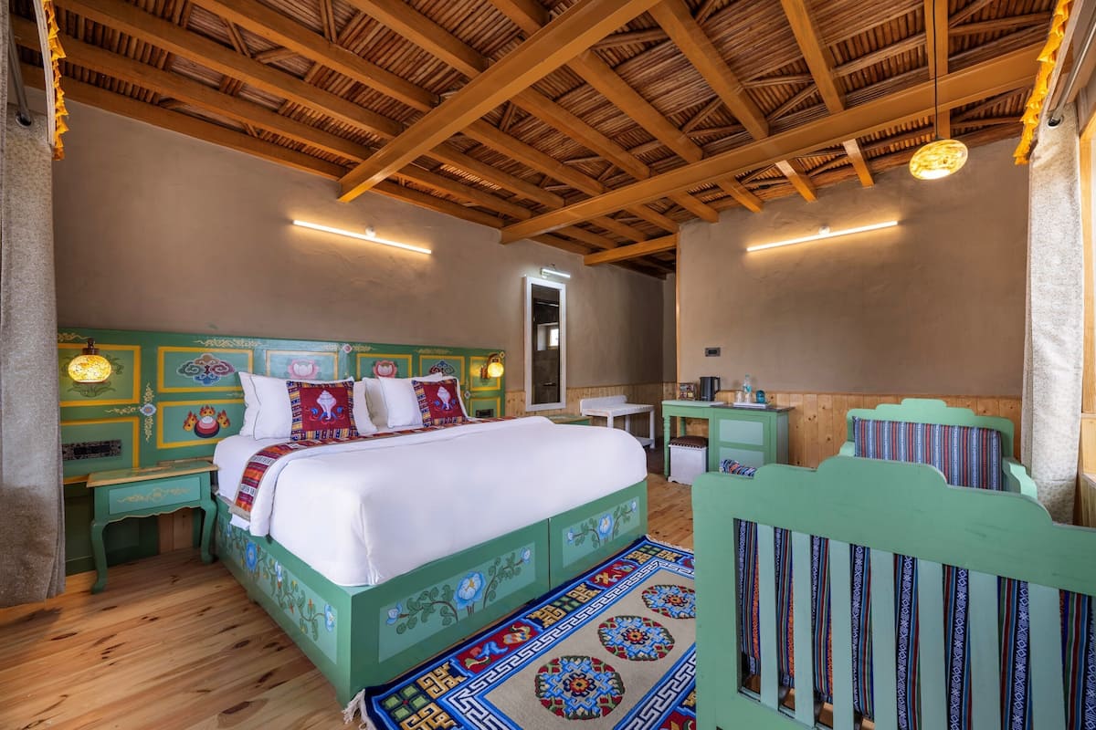 Superior Room, Valley View