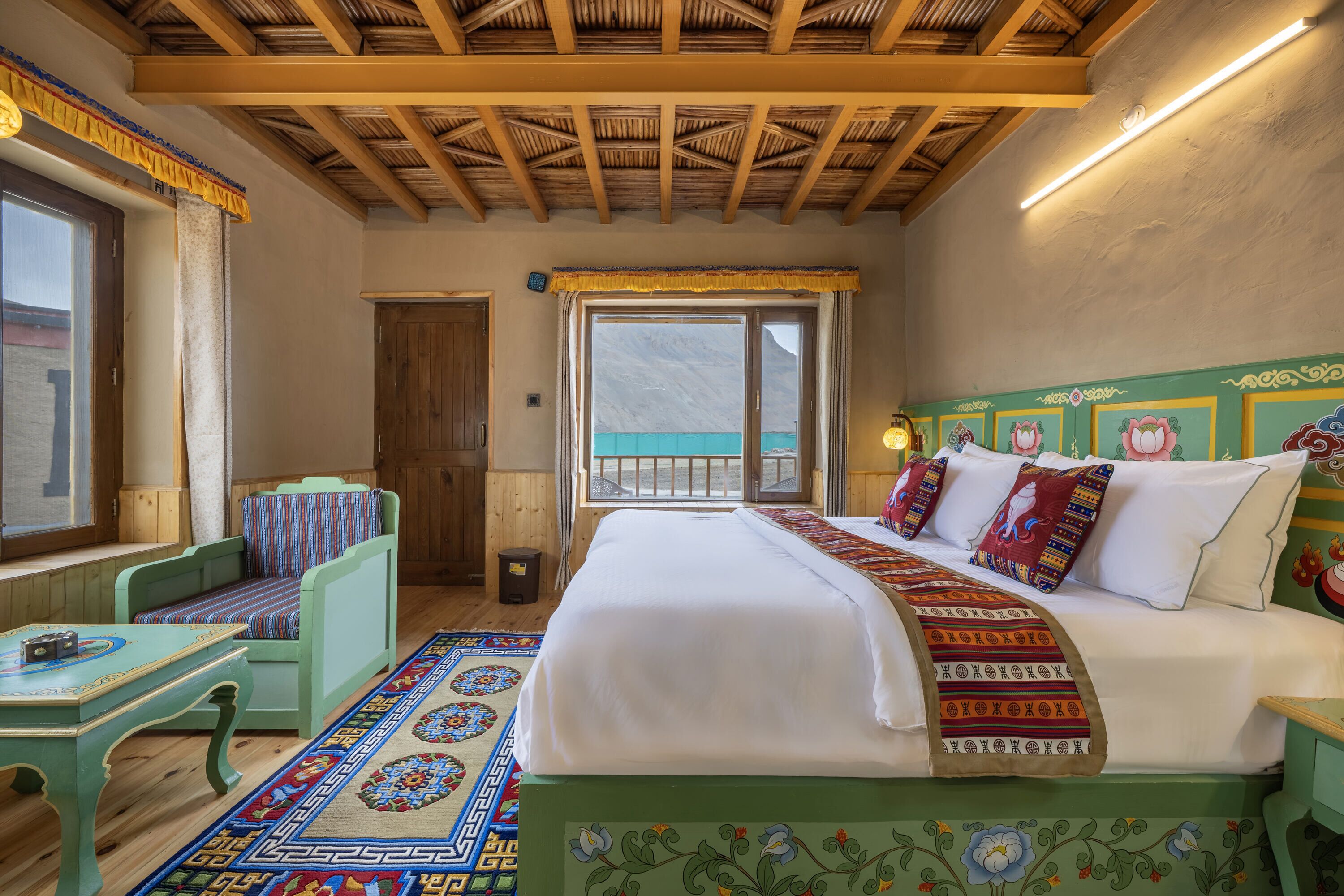 Habitació Deluxe, vistes a la vall | Escriptori i roba de llit 