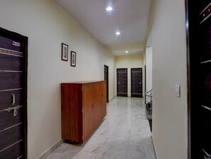 House | Interior - Deluxesamne Ghat (Varanasi)