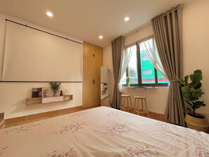 Egyptian cotton sheets, premium bedding, down comforters - Sam House (Ban co)