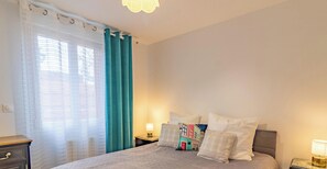 3 bedrooms, free WiFi, bed sheets