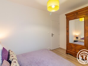 Room - Bright townhouse, Cholet center (Cholet)