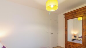 Room - Bright townhouse, Cholet center (Cholet)