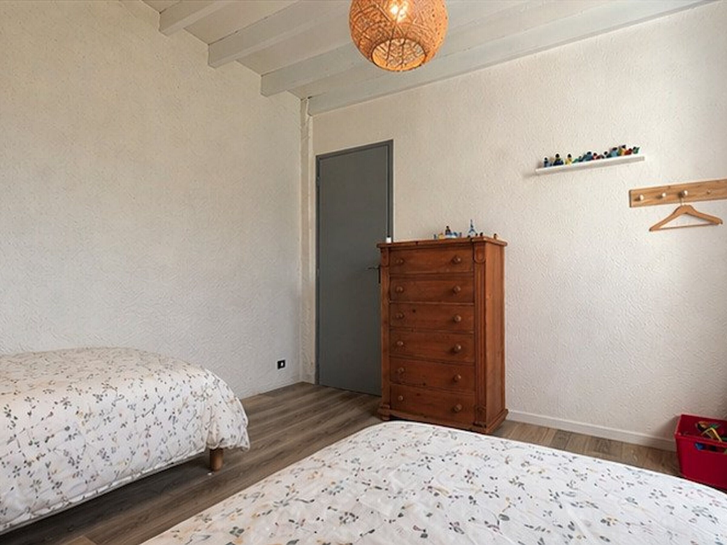 2 bedrooms
