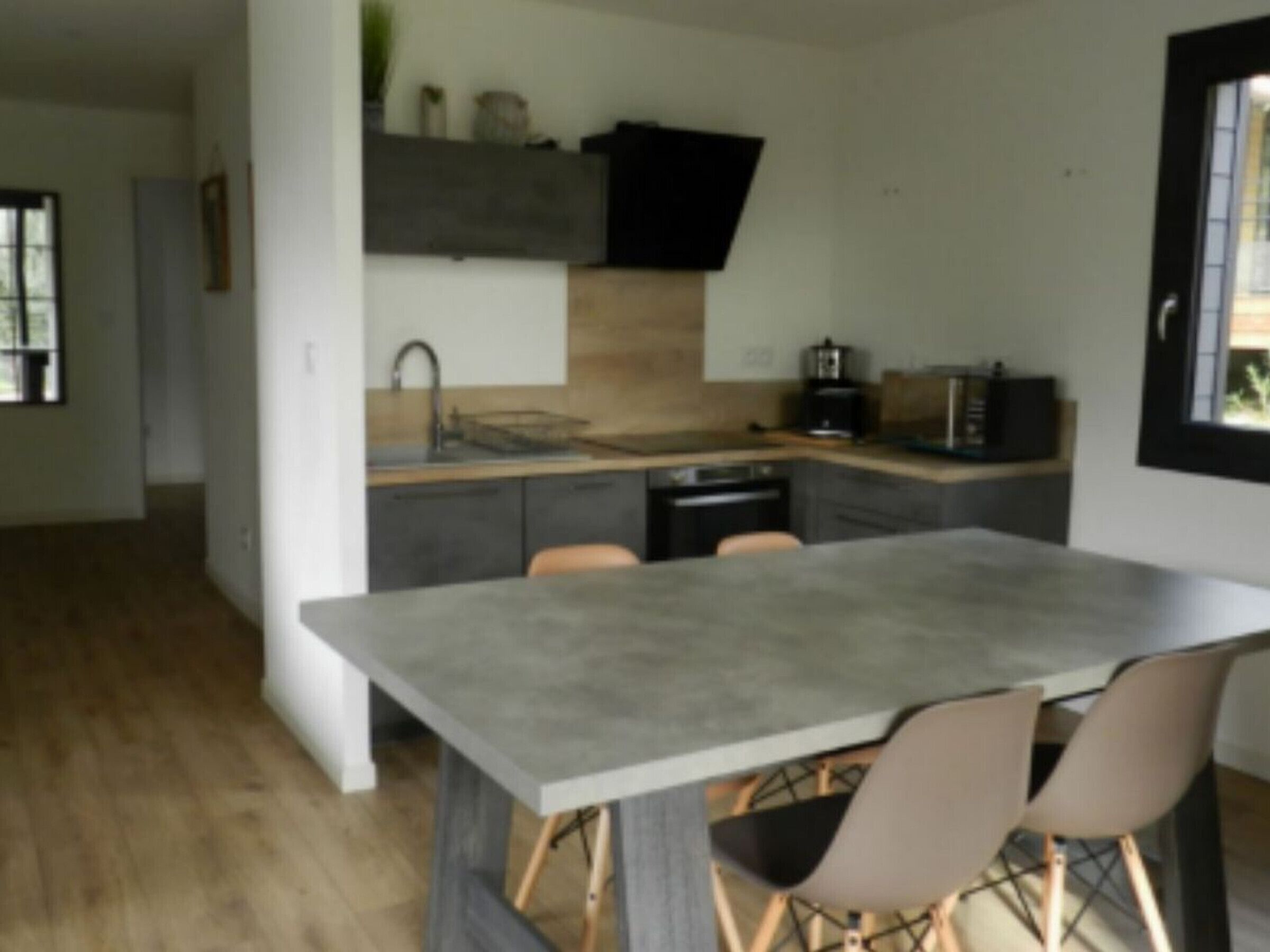 Fridge, microwave, dishwasher