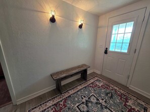 Interior - 4BR Slps 10, 3 Kings|Walk to Town, Trails+Parking (Medicine Park)