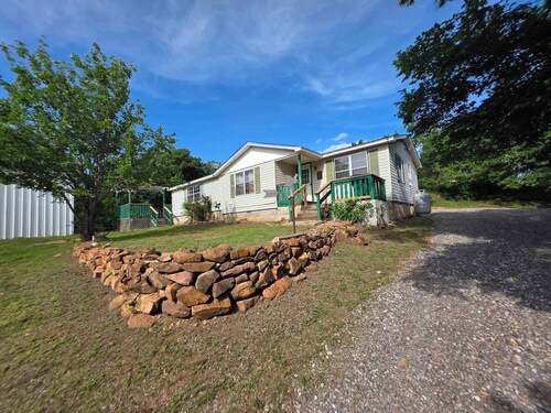 4BR Slps 10, 3 Kings|Walk to Town, Trails+Parking
