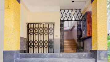 Rumah | Resepsionis