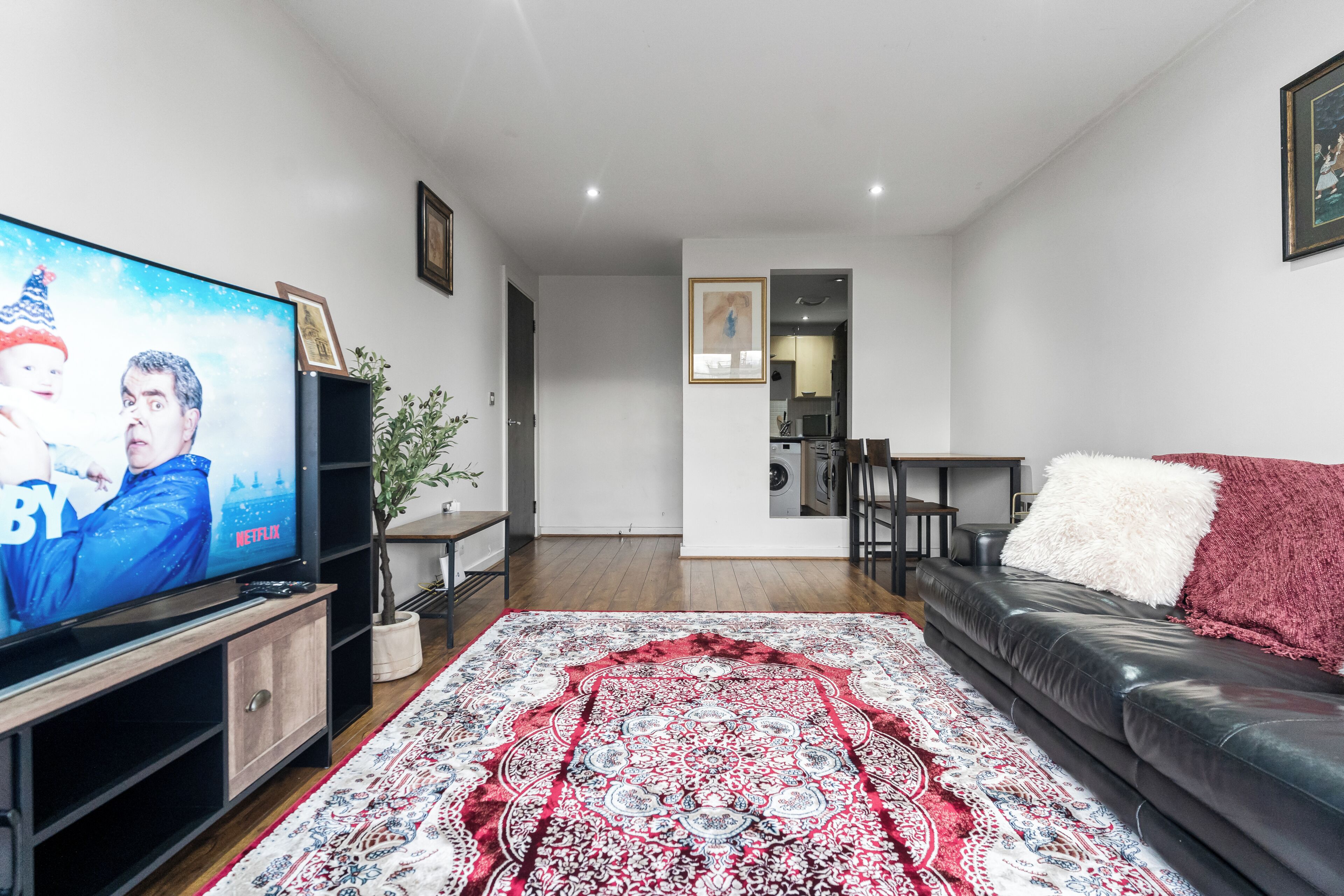 Elegant 2 Bed Flat | City Centre | Free Secure Parking | Family Friendly - Birmingham