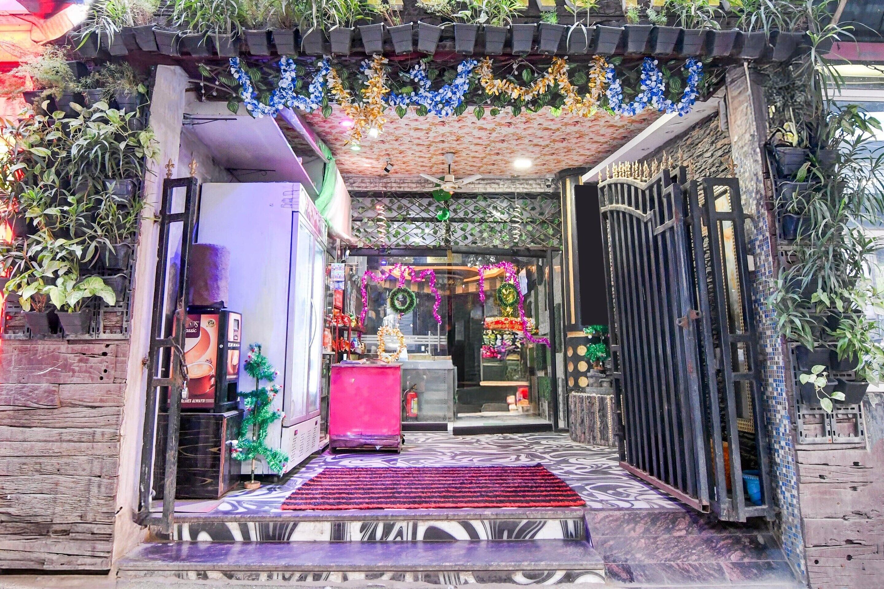 House | Reception