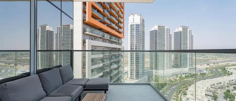 Comfort Apartment, 2 Bedrooms, Balcony, Golf View | City view