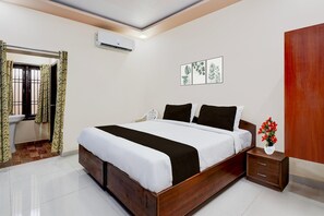 1 bedroom - Deluxe OYO Hotel O GT Road Nellore (Nellore)