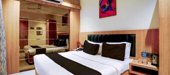 Townhouse Oak New Nashik Highway