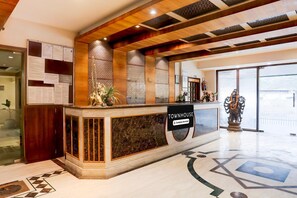 Reception - Deluxe Padav Square Hotel Shelter (Gwalior)