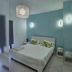 3 bedrooms, in-room safe, iron/ironing board, free WiFi - Ocean View 3BR Pool Condo| 2 baths| Sleeps 6| 50m walk to Flic-en-Flac Beach (Flic en Flac)