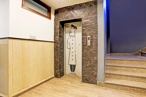 House | Interior - Classic With Balcony Rohini Sector 24 (New Delhi)