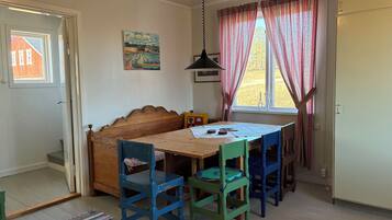 Familienhaus, HĂŒgelblick | Speisen