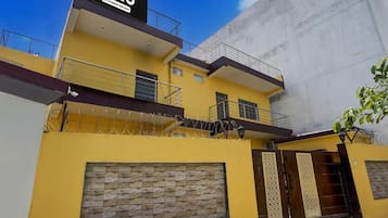 House | Exterior