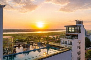 Kahden hengen superior-huone, näköala puutarhaan | Uima-allas