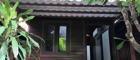 Habitación individual clásica, vista al jardín | Wifi gratis y ropa de cama