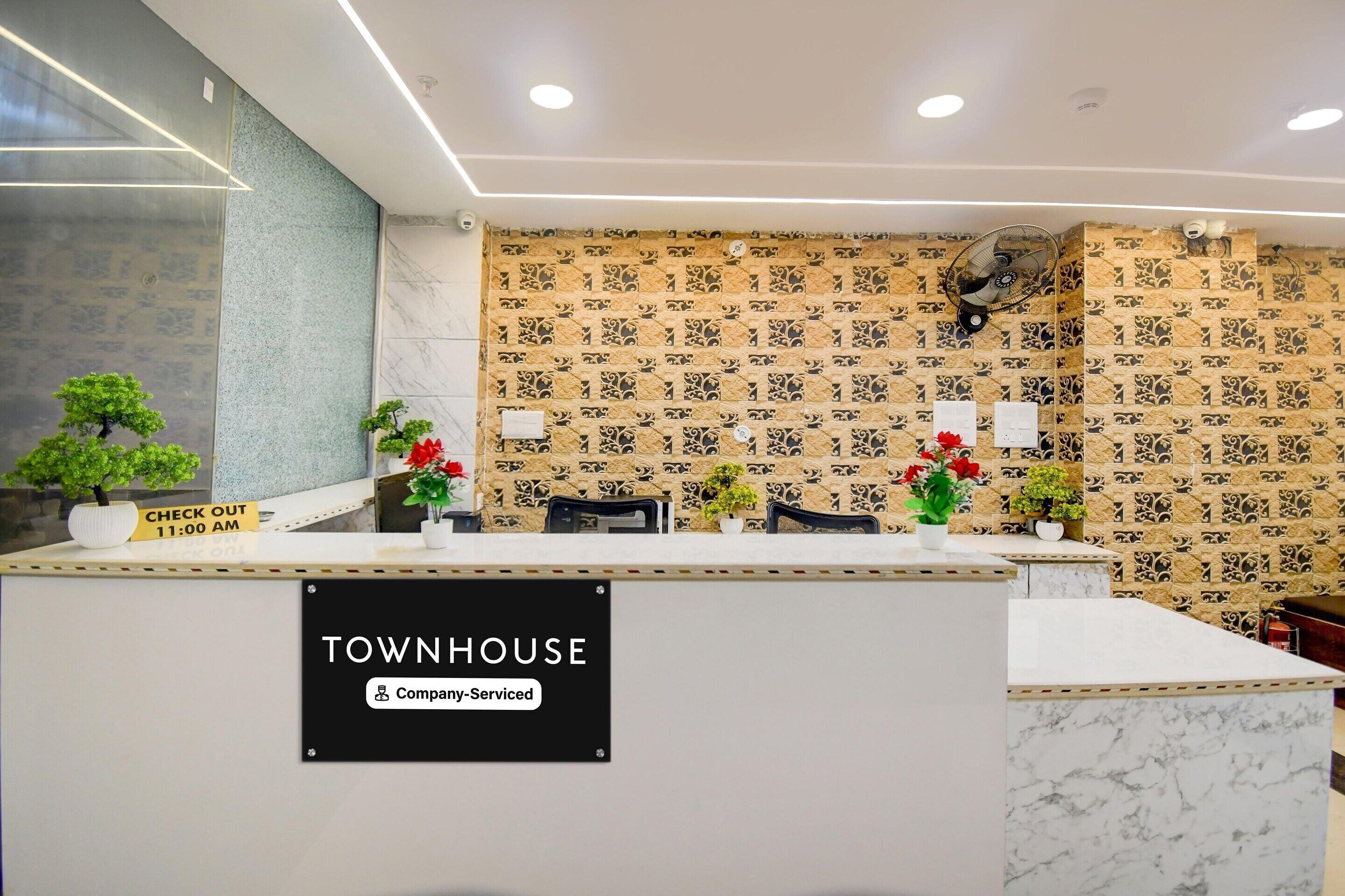 Hus | Reception