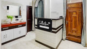 House | Reception