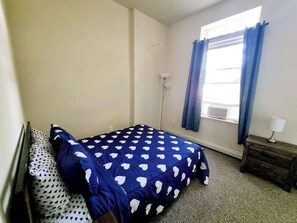 2 bedrooms, iron/ironing board, free WiFi - Lovely 2Br apt with Patio (Cheltenham Township)