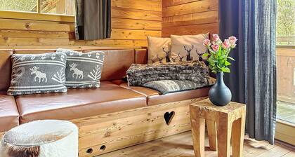 Beautiful private villa for 6 people with WIFI, TV and terrace