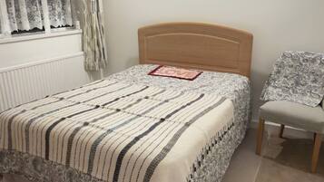3 bedrooms, WiFi, bed sheets