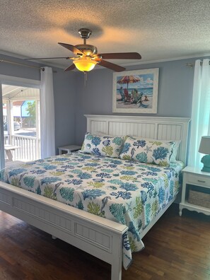 4 bedrooms, iron/ironing board, WiFi -  4-bedroom house in Holden Beach with Beach Access directly across the street! (Holden Beach)
