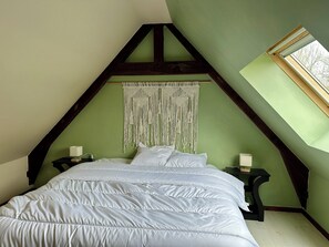 2 bedrooms, WiFi, bed sheets - Gite in a farmhouse with terrace and jacuzzi (Thiembronne)