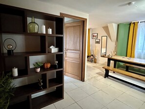 Interior - Gite in a farmhouse with terrace and jacuzzi (Thiembronne)
