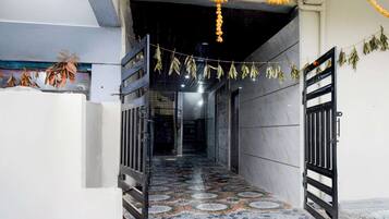 House | Reception