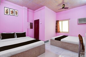 1 bedroom - Super Hotel O Shakuntala Park (Alipur)
