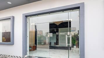 House | Reception