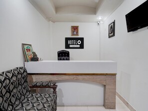 Reception - Deluxe Rudrapur Railway Junction Krish (Kichha)