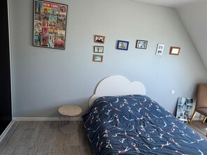 2 chambres, bureau, fer et planche à repasser, Wi-Fi gratuit