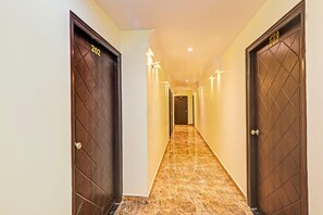 House | Interior - Deluxekathauta Jheel Malhaur Gomti Nagar (Lucknow)