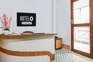House | Reception