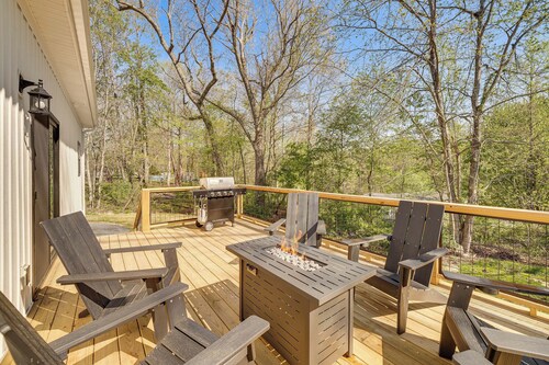 3 Mi to New River Gorge NP! Rafting & Hiking Hub