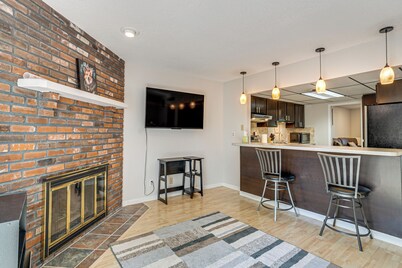 Explore Lincoln! Pet-friendly Retreat w/ Patio