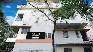 House | Exterior detail